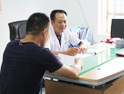 石河子治疗前列腺专家为患者诊疗